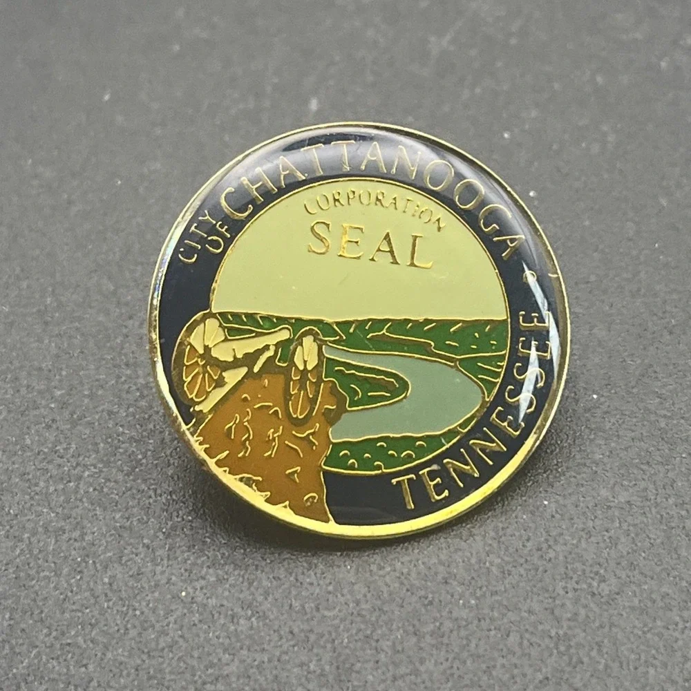 City‎ Of Chattanooga Tennessee Corporation Seal Lapel Hat Pin